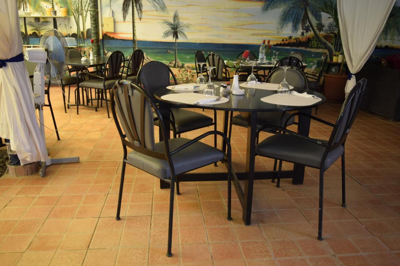 Fana Hotel Dakar Buitenkant foto