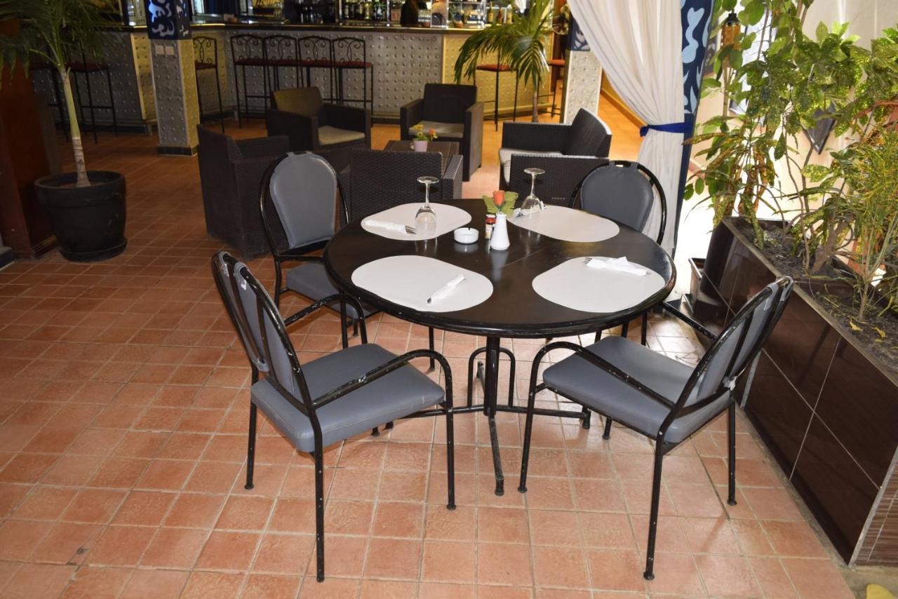 Fana Hotel Dakar Buitenkant foto