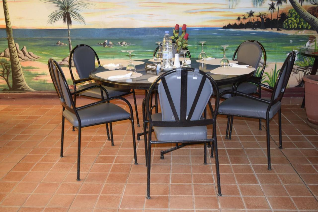 Fana Hotel Dakar Buitenkant foto